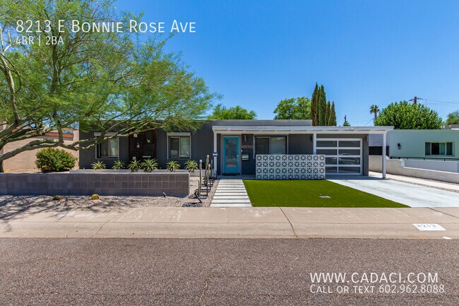 Building Photo - Contemporary 4 bed 2 bath + pool