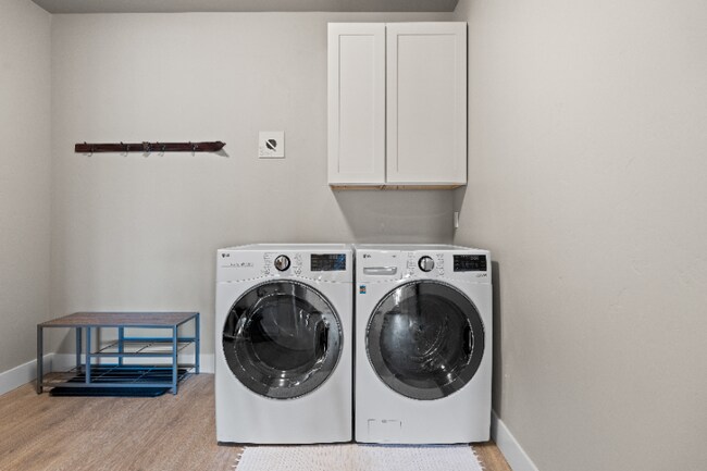 Foto del edificio - 6201 Shiloh Ave