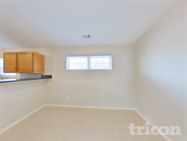 Foto del edificio - 1748 Long Lake Dr