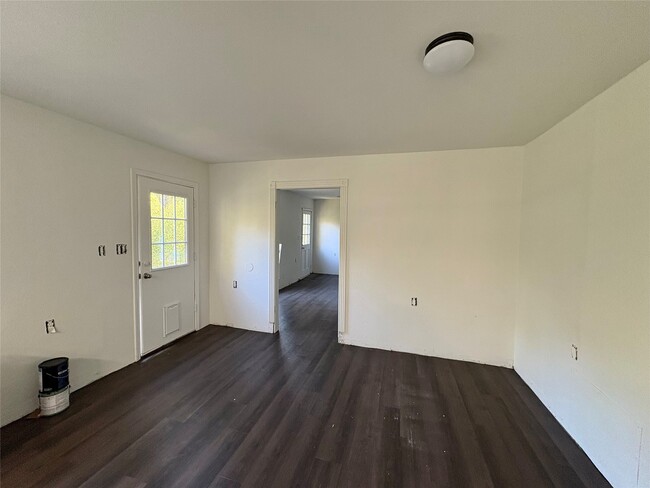 Building Photo - 81 Gourd Creek Rd