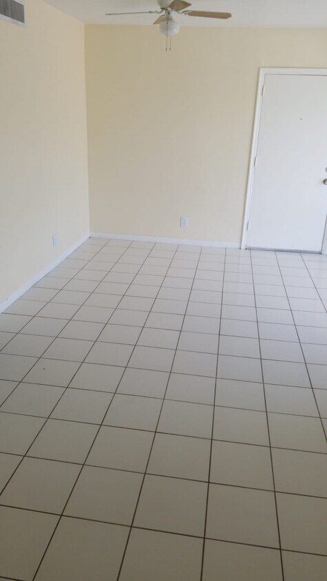 Primary Photo - 4361 NW 11th St