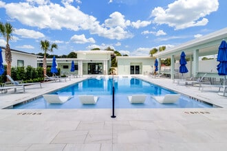 Building Photo - Trinity Villas