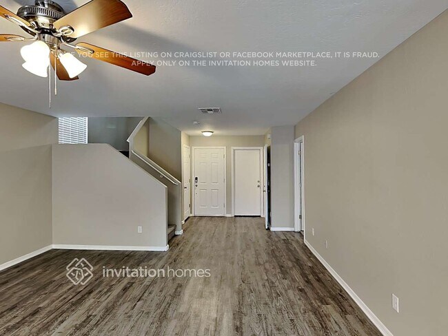 Foto del edificio - 1075 E Rolls Rd