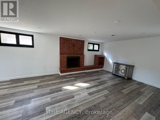 Building Photo - 64 Farningham Crescent