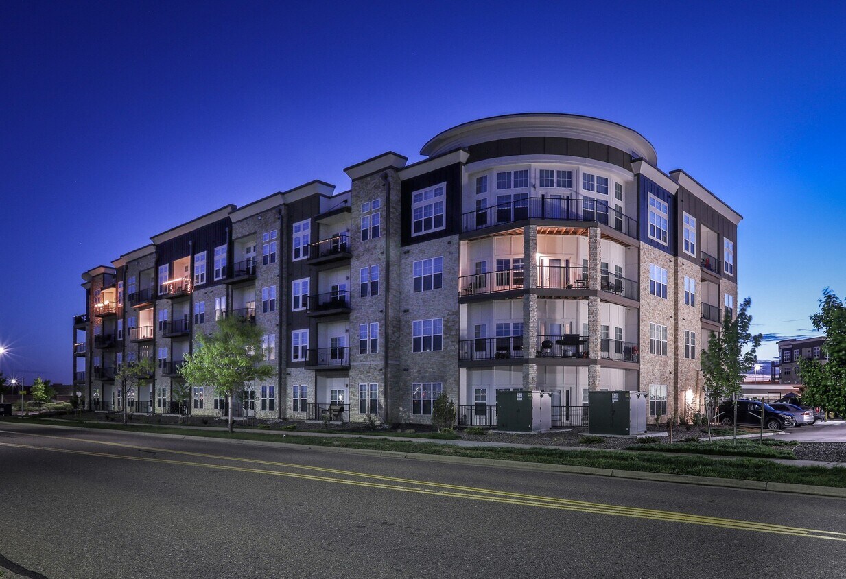Grant Row Lofts Apartments in Thornton, CO