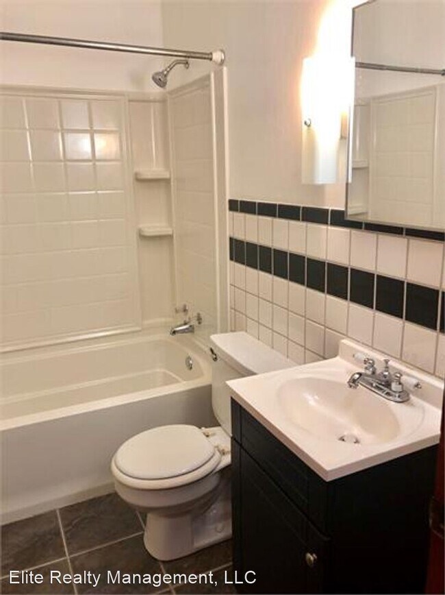 Building Photo - 3 br, 1 bath House - 1235 Rose Hill Drive