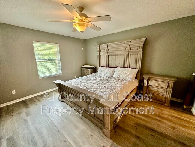 Foto del edificio - 105 2nd Ave E