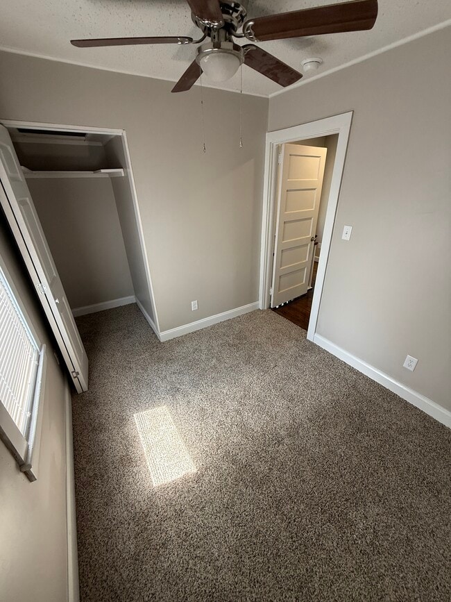 Building Photo - 809 3rd Ave