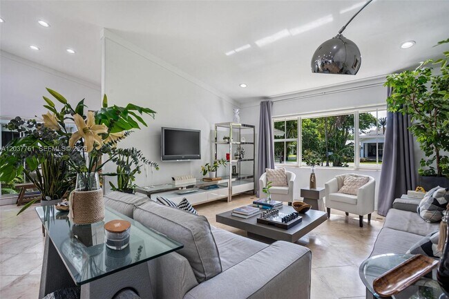Foto del edificio - 9444 SW 69th Ct