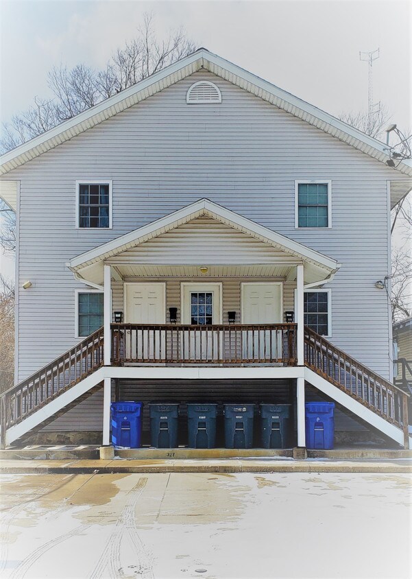 Primary Photo - 327 S Courtland Apt.