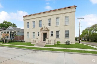 Building Photo - 1437 Crete St