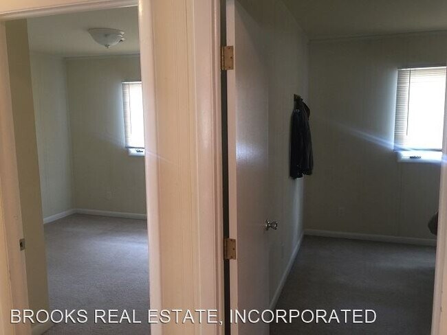 Building Photo - 2 br, 1 bath House - 108 Westover Avenue