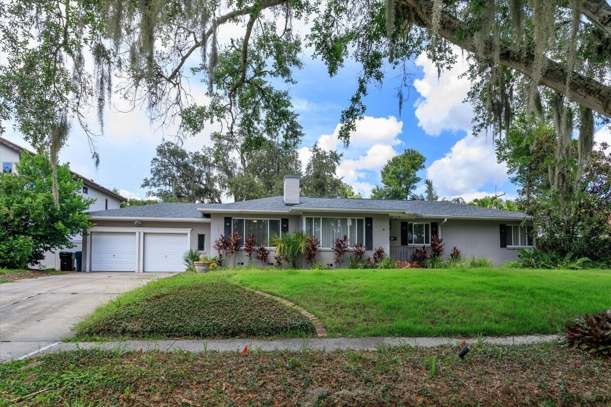 Foto principal - 1235 Ayrshire St