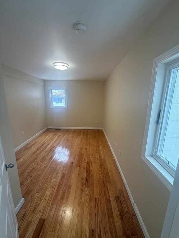 Foto del edificio - 7 Williston Rd