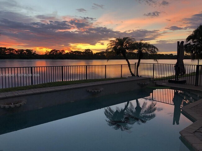 Foto del edificio - Northwest 124th Way, Coral Springs, FL 33076 - 5 BR 4 BA single-family home