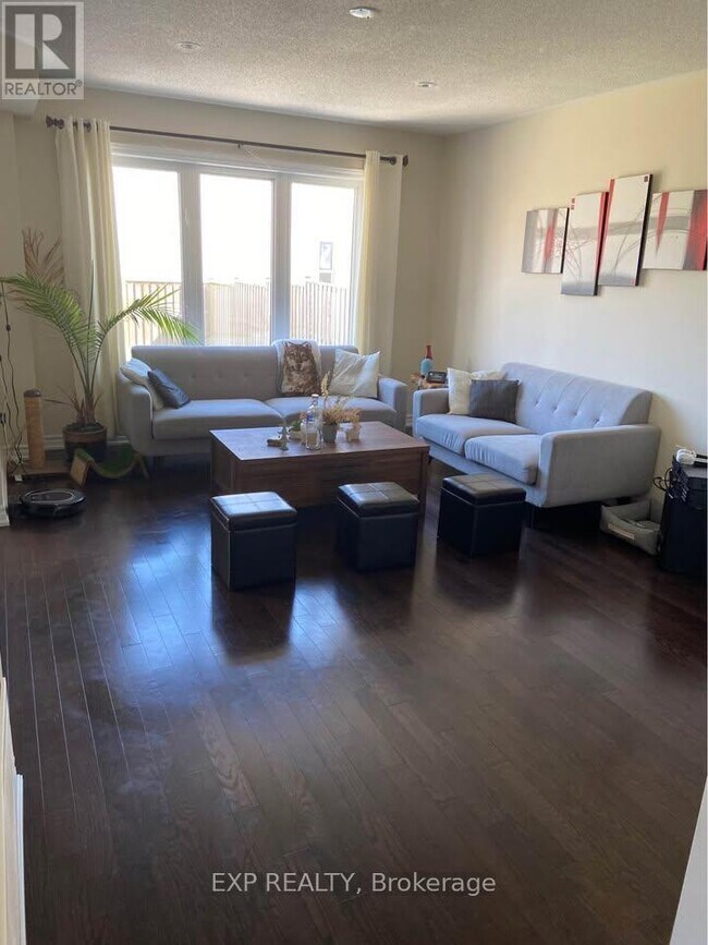 Photo du bâtiment - 133 Worden Dr