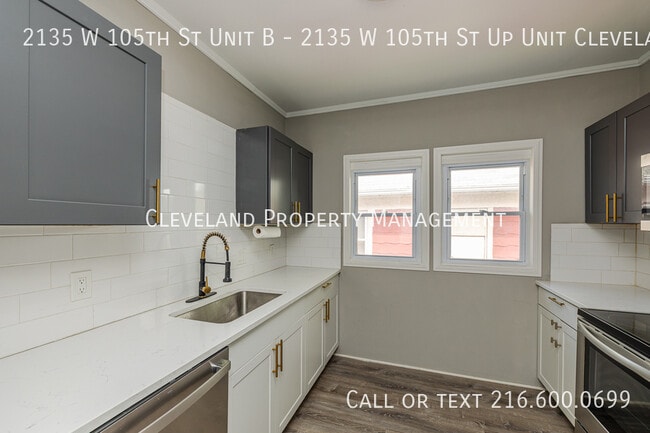 Building Photo - 2135 W 105th St