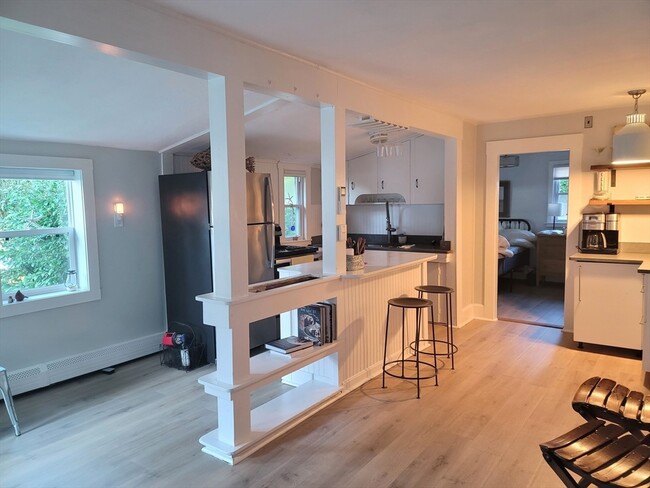 Foto del edificio - 24 Pattison Ave