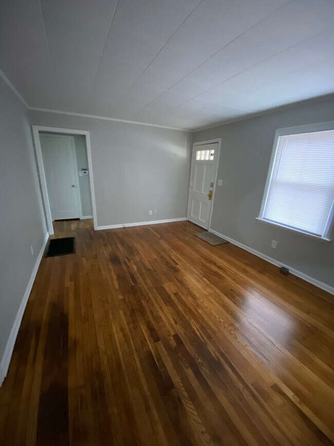 2197 Grasmere Ave, Columbus, OH 43211 House Rental in Columbus, OH