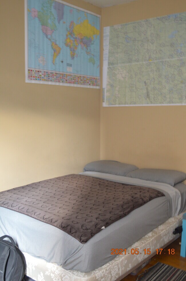 Bedroom - 1425 6th St SE