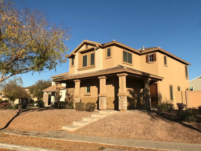 Building Photo - 4002 W Arlington Cir