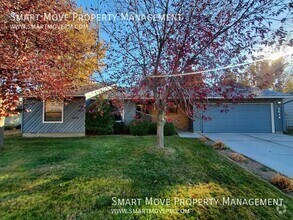 Building Photo - 4418 N Oxbow Pl