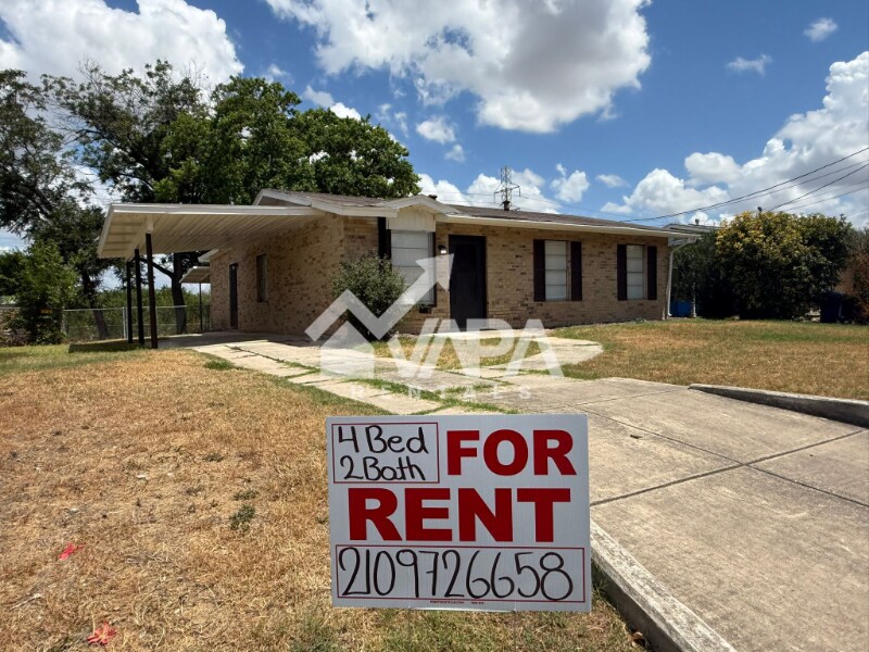 Foto principal - 3355 J St