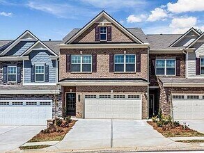 Building Photo - 5158 City Walk Dr