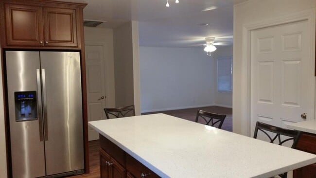 Photo - 1616 Tamarack Rd - West Sacramento 95691 House
