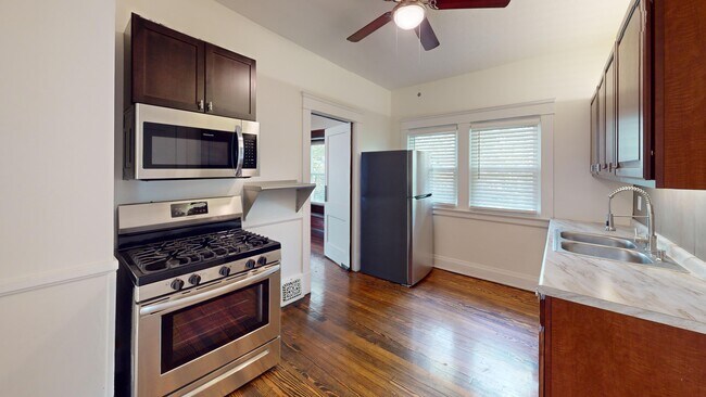 Foto del edificio - 3735 W 47th Pl