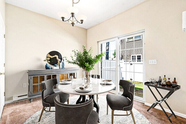 Separate Dining Area - 12 Fairfield Park