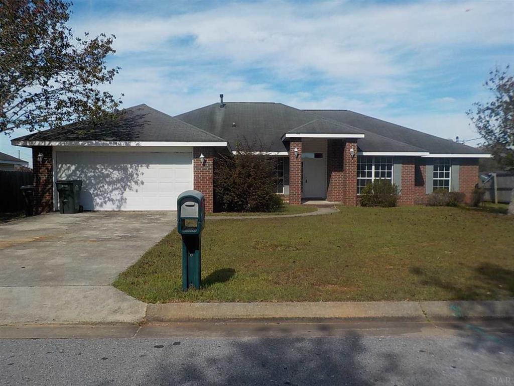 Primary Photo - Great 4 Bedroom in Pace