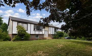 Building Photo - 15 Sei Pike Ln