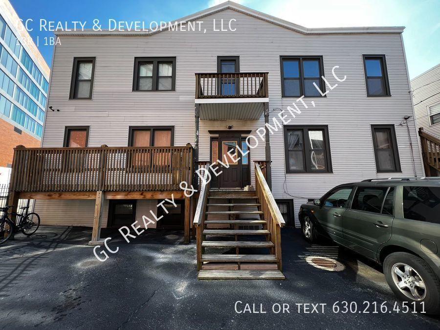 ***WRIGLEYVILLE LOCATION / 1 BDRM / 1 BTH Condo for Rent in