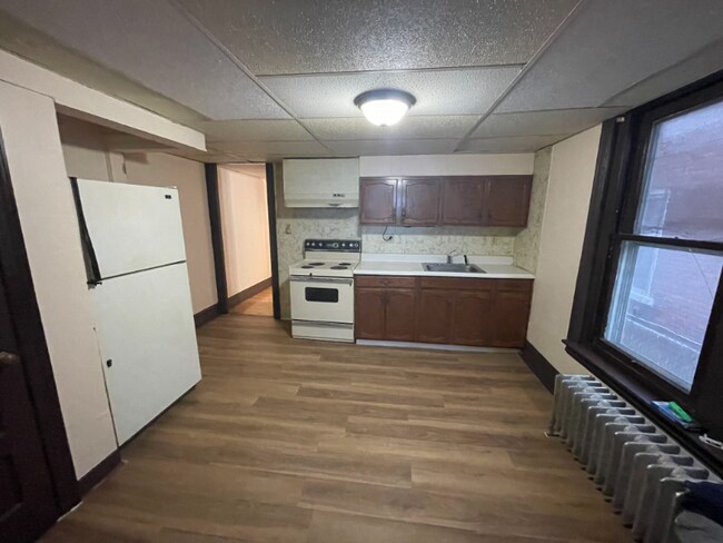 Building Photo - 134 S Franklin St