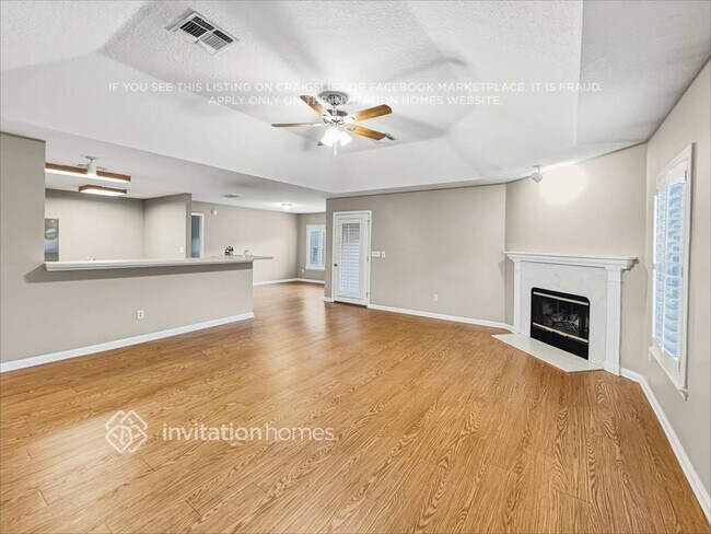 Foto del edificio - 521 Sparrow Branch Cir