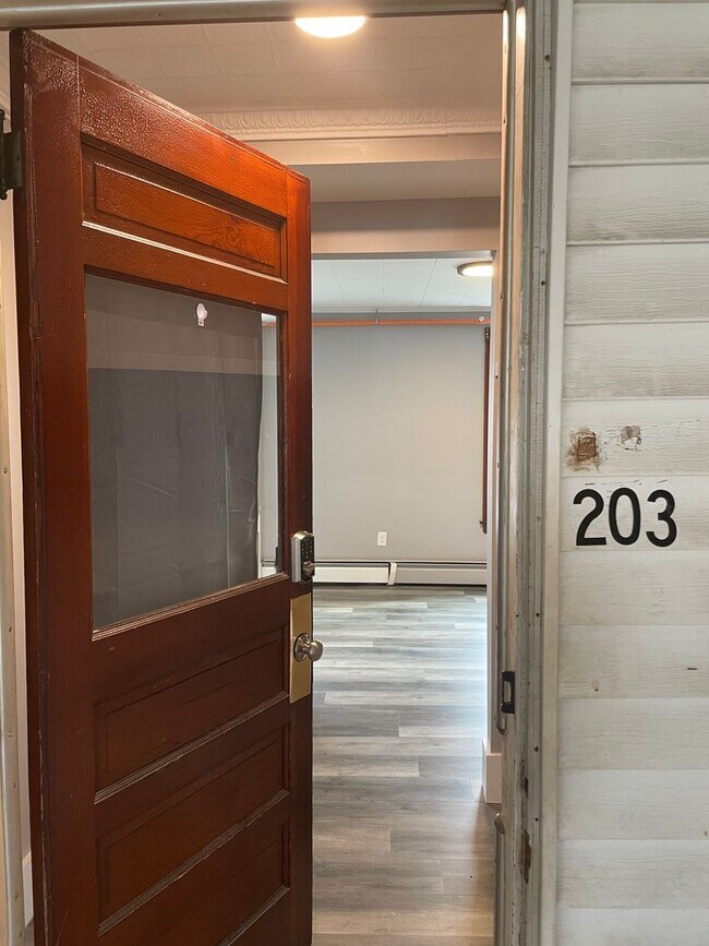 Foto del edificio - 1 Bedroom Available - Updated and Great Location!