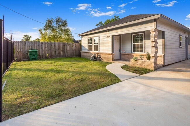 Foto del edificio - 3234 Berry St