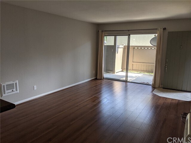 Foto del edificio - 1345 Cabrillo Park Dr