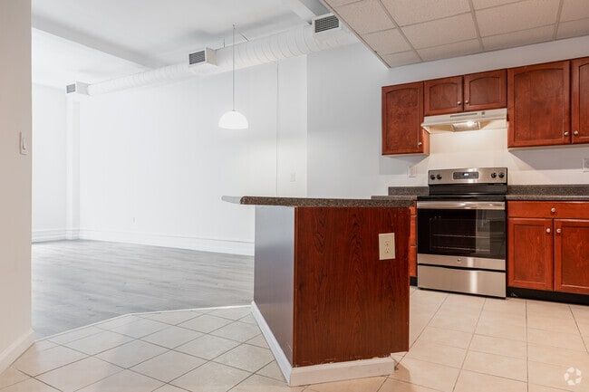 Interior Photo - Clinton Street Lofts