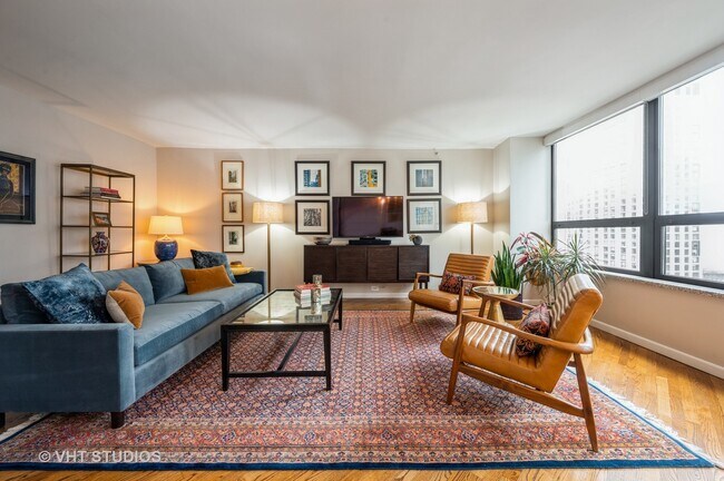 Foto del edificio - 400 E Ohio St