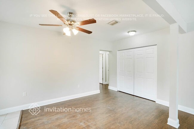 Foto del edificio - 7421 Normandy St