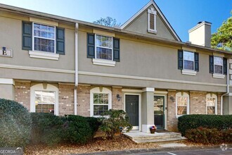 Building Photo - 6900 Roswell Rd
