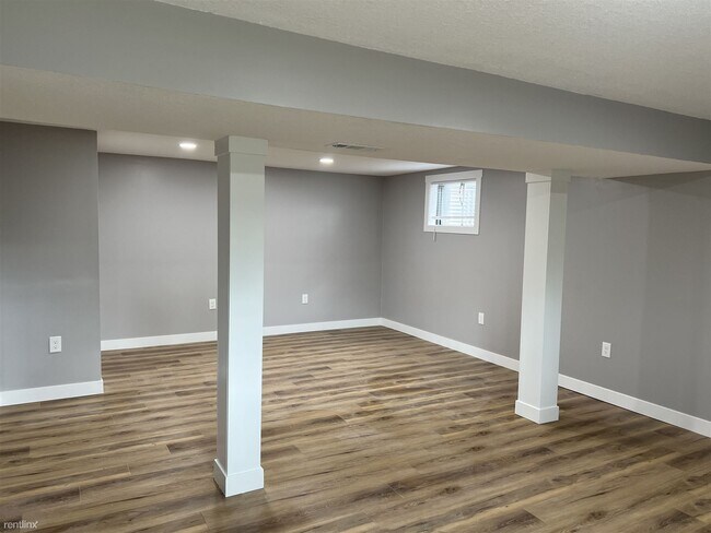 Foto del edificio - 4 br, 2.5 bath House - 2529 Ridge Court