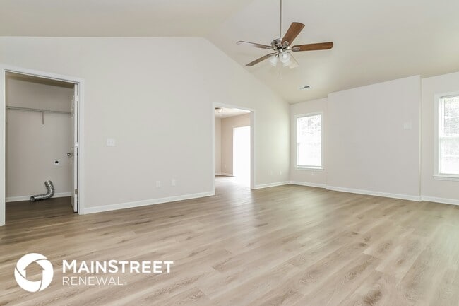 Building Photo - 4123 Bluestem Dr