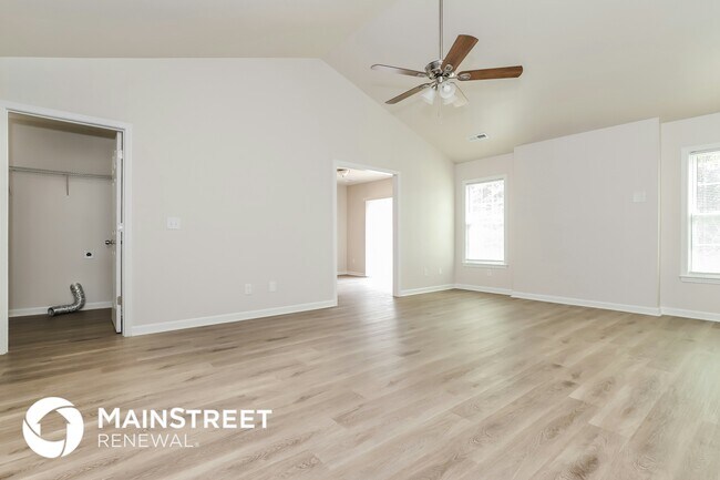 Foto del edificio - 4123 Bluestem Dr