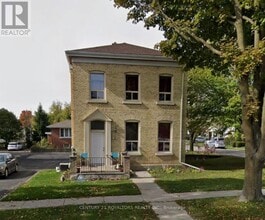 Building Photo - 52 Wellington St S