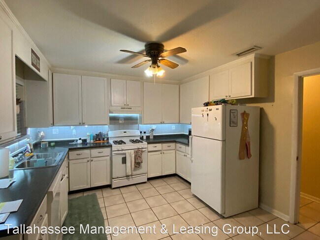 Foto del edificio - 4 br, 3 bath House - 106 Chapel Drive