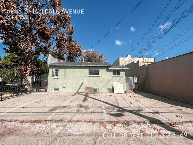 Building Photo - $500 move in concession- spacious and brig...
