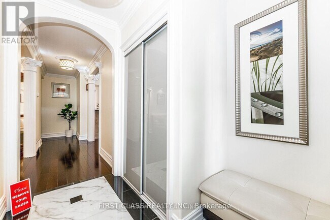 Photo du bâtiment - 81 Hillcrest Ave